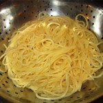 reteta noastra de spaghete cu usturoi și ulei