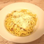spaghete carbonara in farfurie reteta originala
