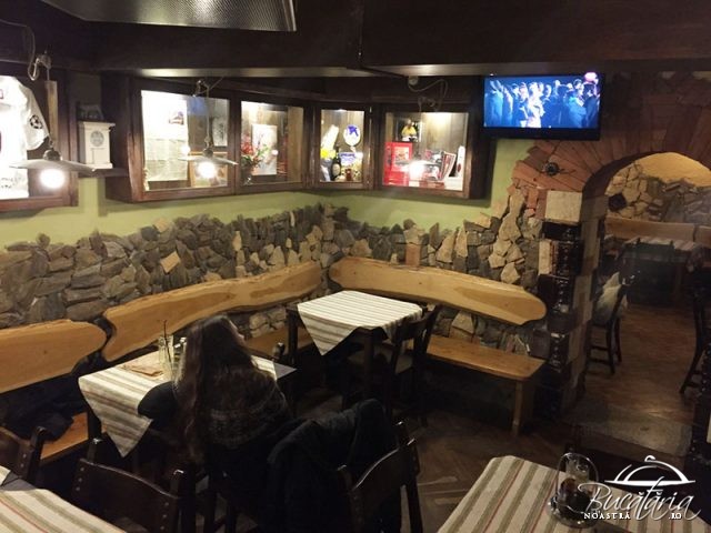 4-napoli-centrale-cluj-interior-review-restaurant-cluj