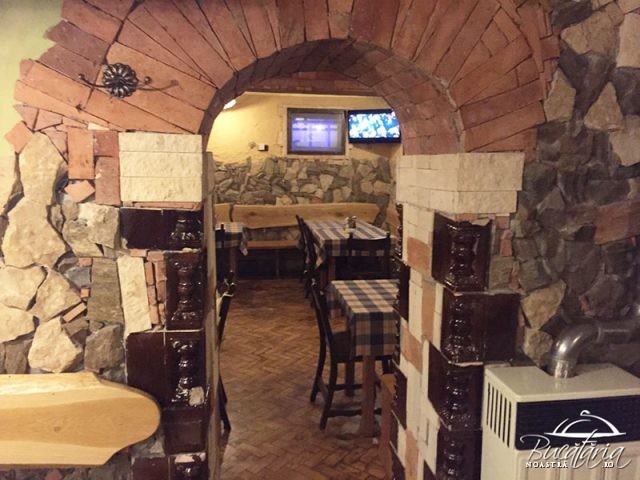 5-detalii-interior-pizzeria-napoli-centrale-cluj-review