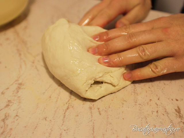 cum se face pizza delicioasa