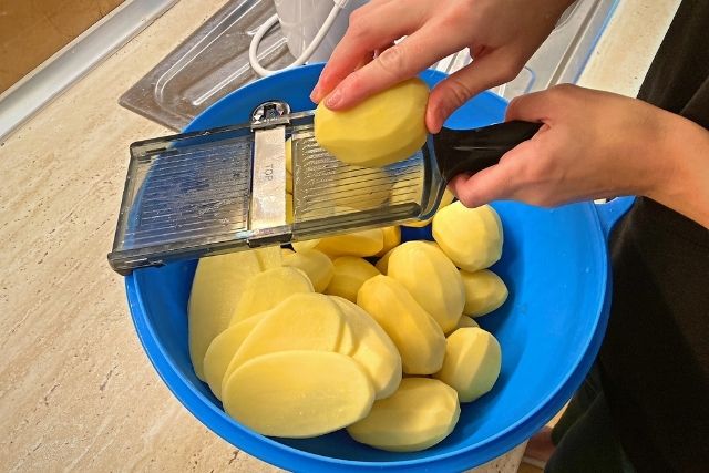 Cartofi la cuptor de post - Reteta vegana - Pasul 1