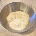 Tartă vegană cu afine – Rețetă fără zahăr și fără gluten - BucatariaNoastra.ro