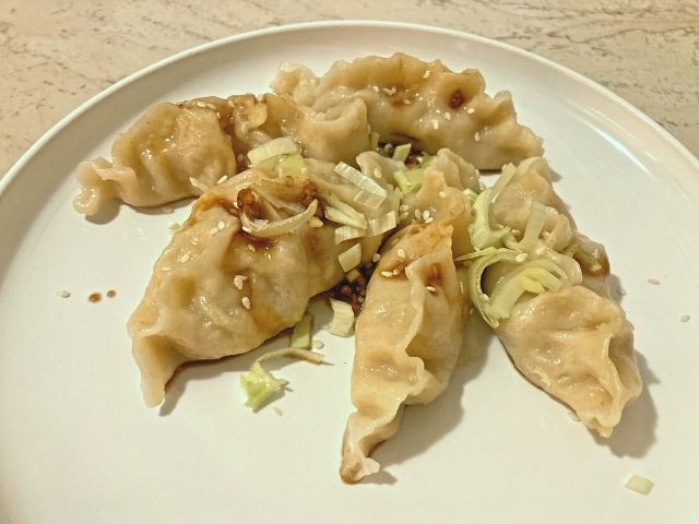 Dumplings rețetă – Colțunași chinezești cu legume - Galuste chinezesti reteta - BucatariaNoastra.ro
